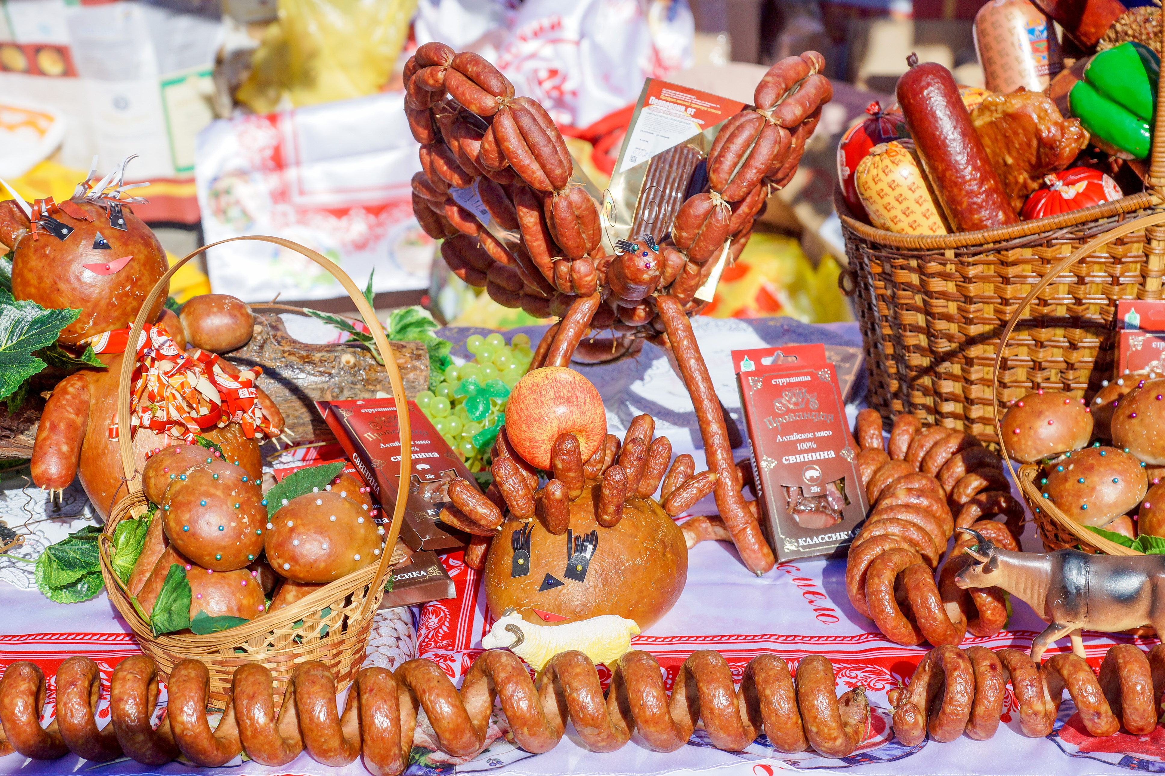 Всё для мясного гурмана: фермерские деликатесы и многое другое на самый взыскательный вкус на ярмарке в центре Барнаула — новости, предприятий, Алтайские товары